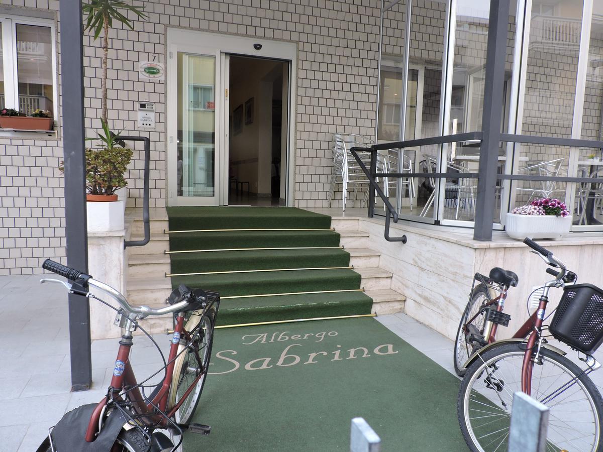 Albergo Sabrina 里米尼 外观 照片