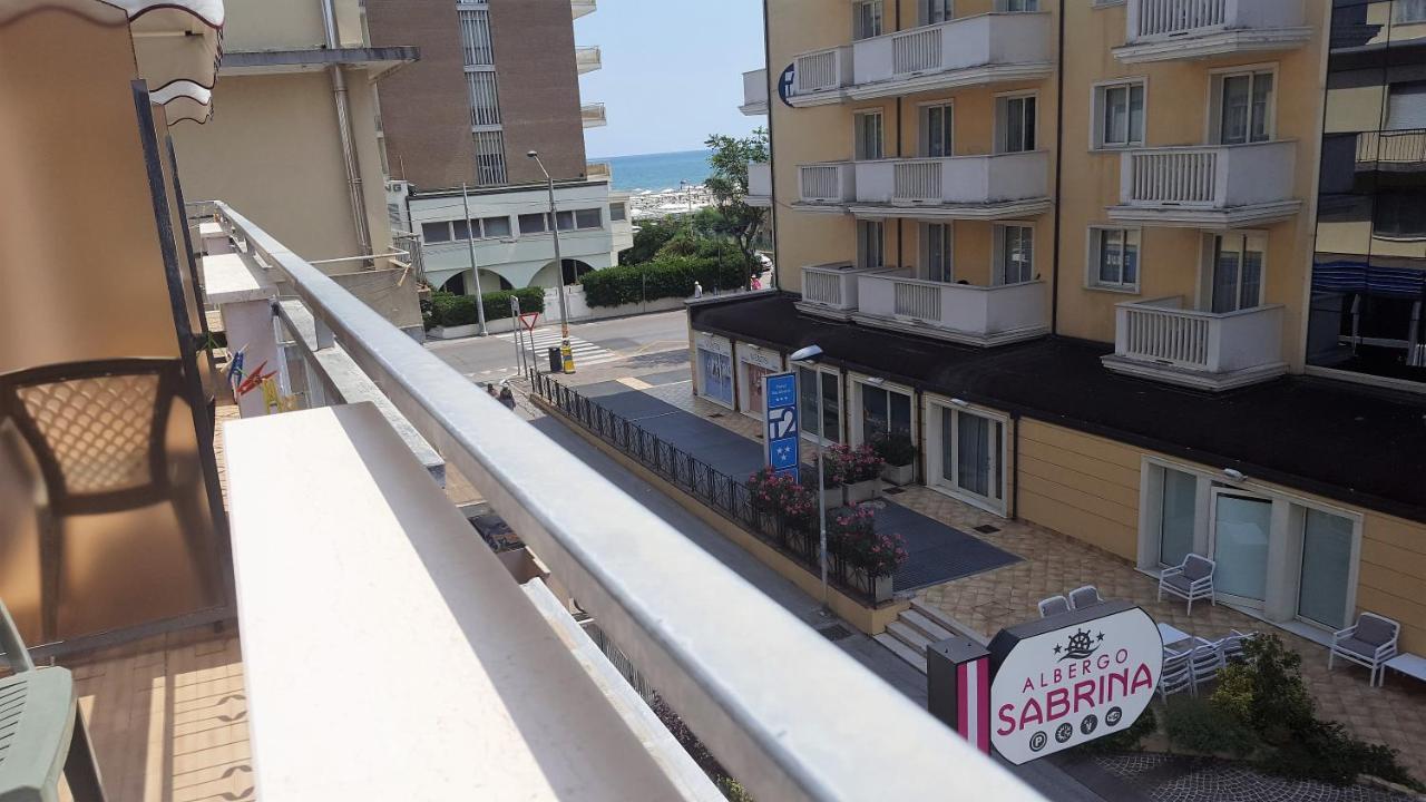 Albergo Sabrina 里米尼 外观 照片