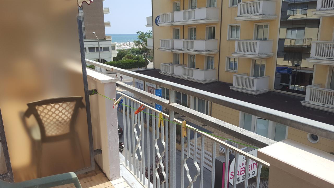 Albergo Sabrina 里米尼 外观 照片